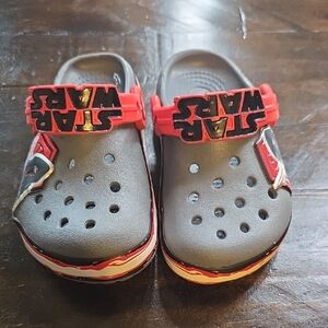 Croft & Barrow Kids Star Wars Slippers - Gray and Red